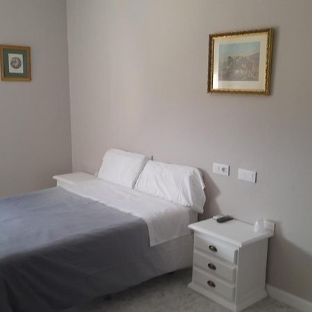 Hotel Oriana Badajoz Bagian luar foto