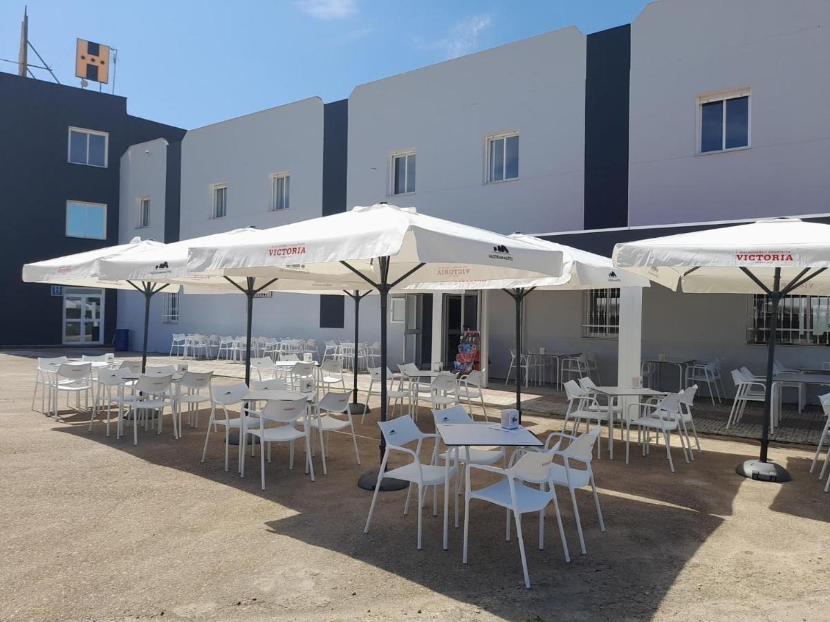 Hotel Oriana Badajoz Bagian luar foto