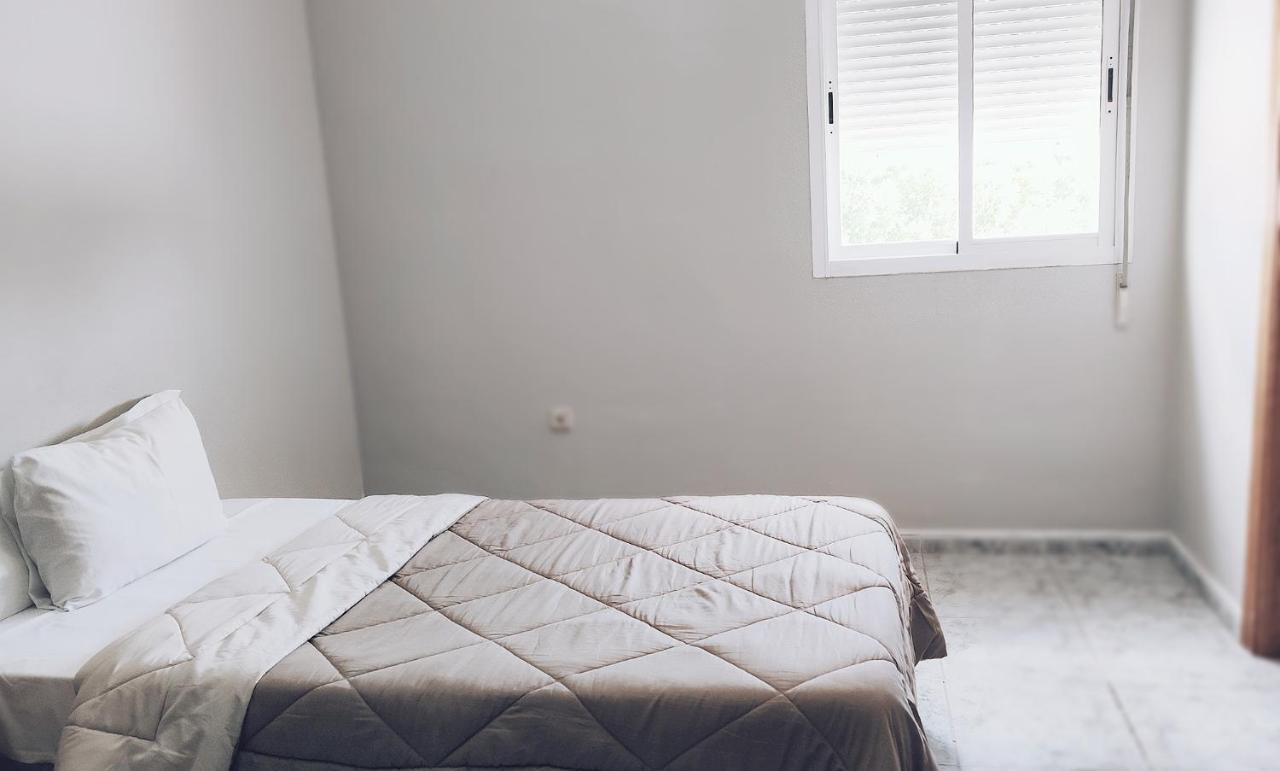 Hotel Oriana Badajoz Bagian luar foto