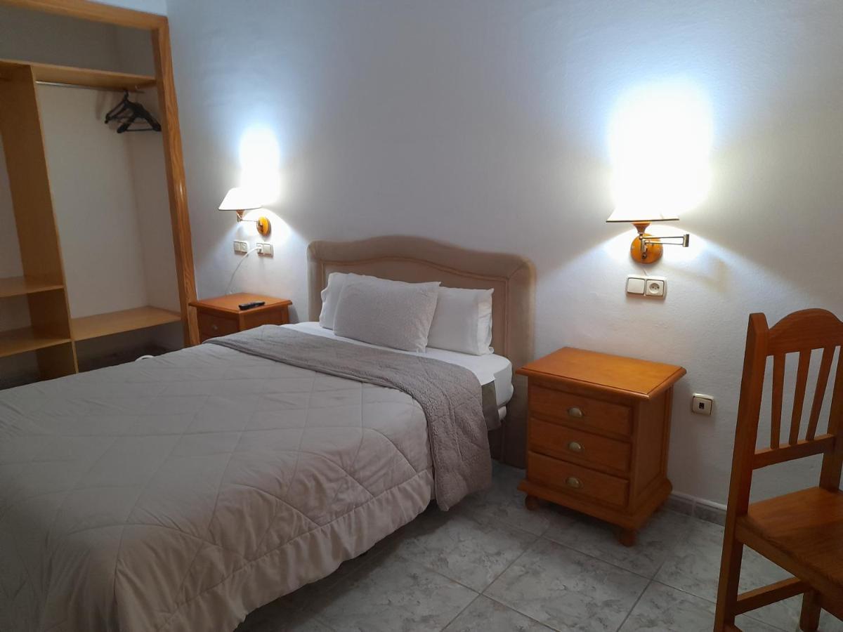 Hotel Oriana Badajoz Bagian luar foto