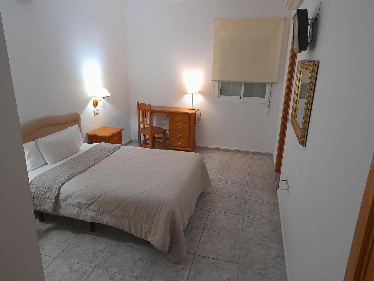 Hotel Oriana Badajoz Bagian luar foto